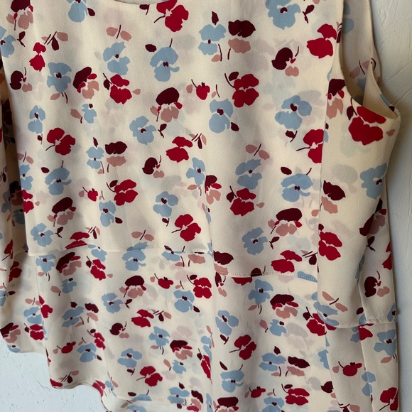 Ann Taylor Sleveless Polyester Floral Blouse Large - Picture 3 of 9